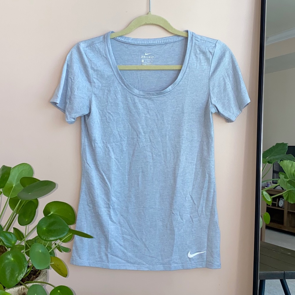 Nike DriFit Shirt